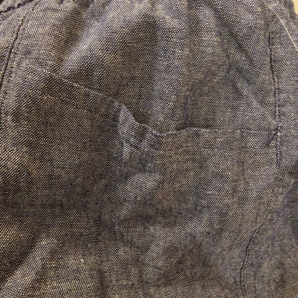 Blue and White Old Navy Women's High-Waisted Linen-Blend Shorts - Picture 7 of 8